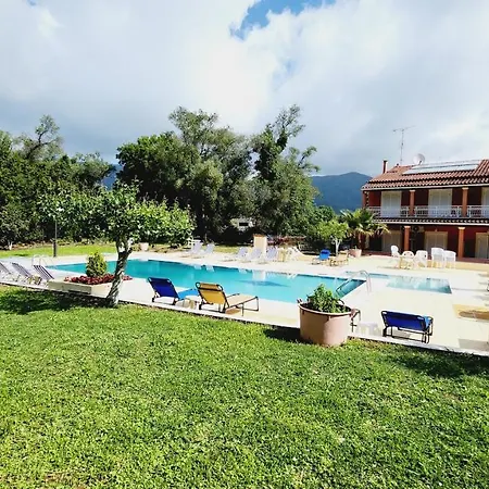 Corfu Paloma *